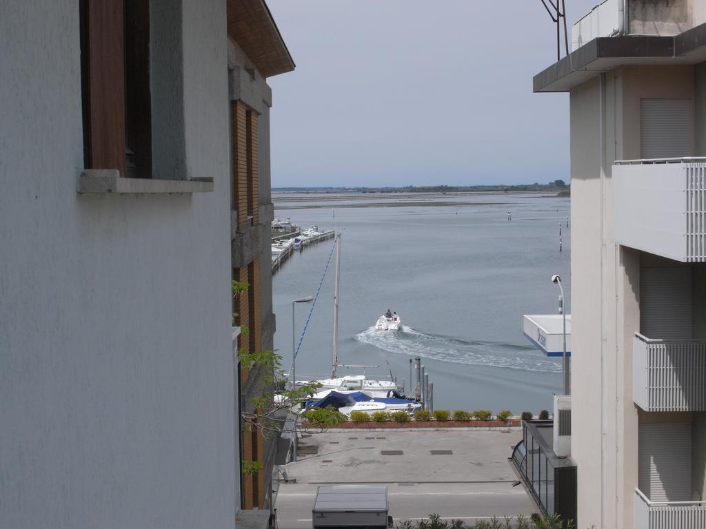 Hotel Moreri Grado Chambre photo