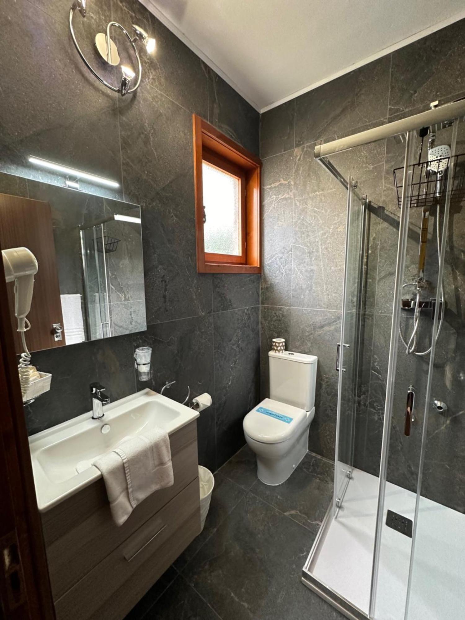 Hotel Moreri Grado Extérieur photo