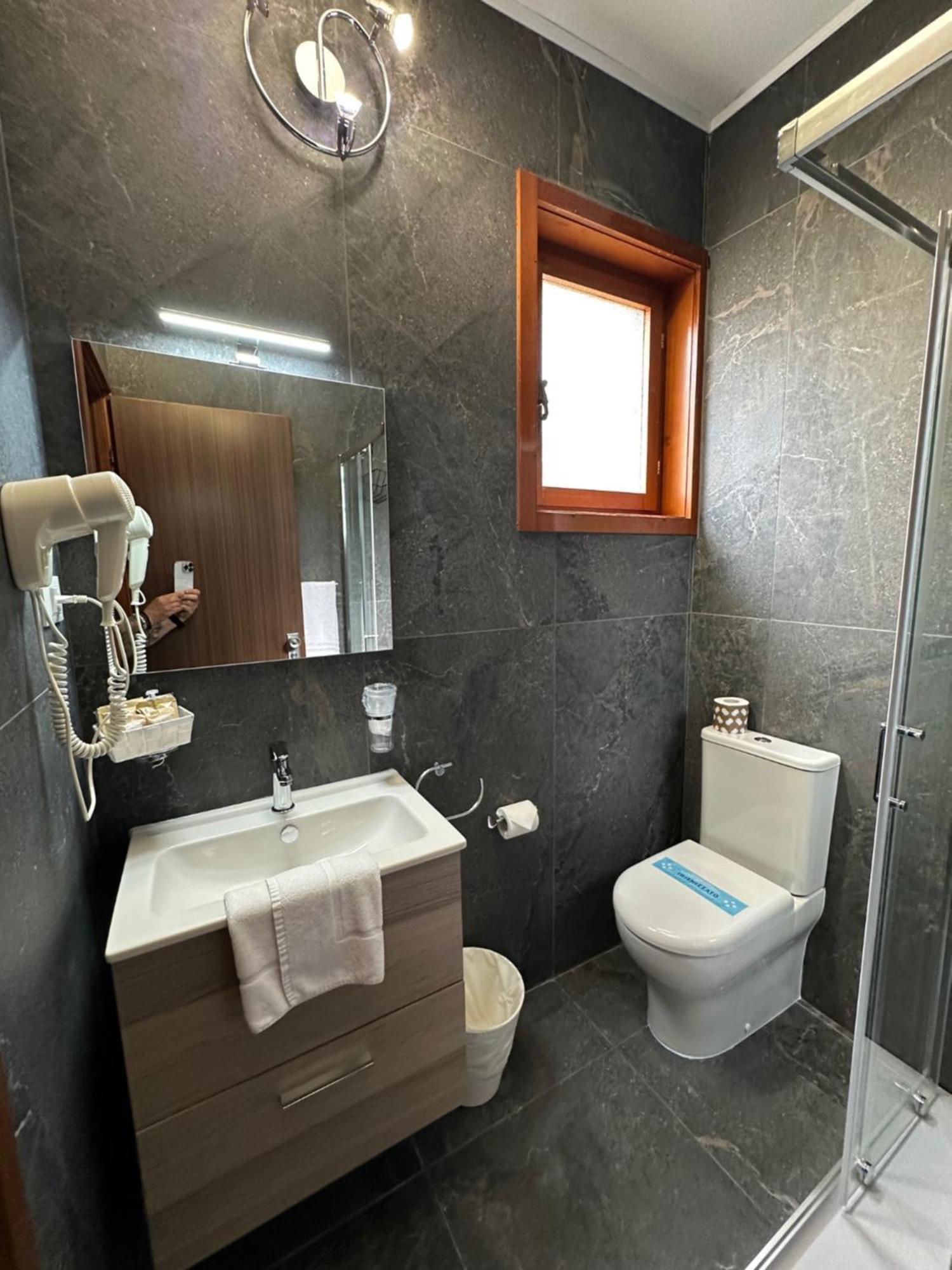 Hotel Moreri Grado Extérieur photo