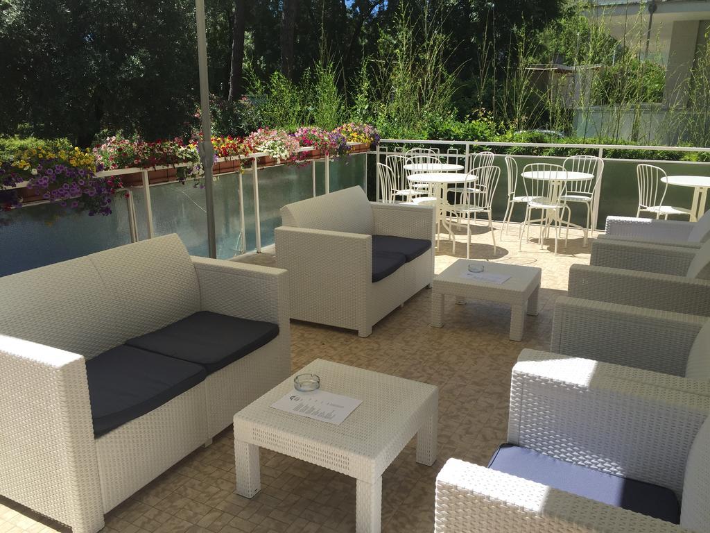 Hotel Moreri Grado Extérieur photo