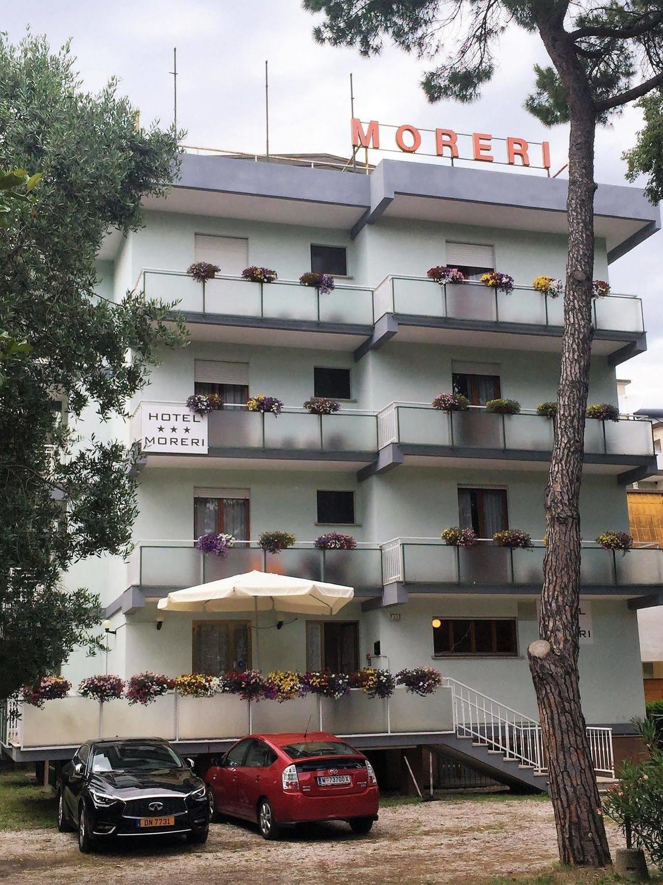 Hotel Moreri Grado Extérieur photo
